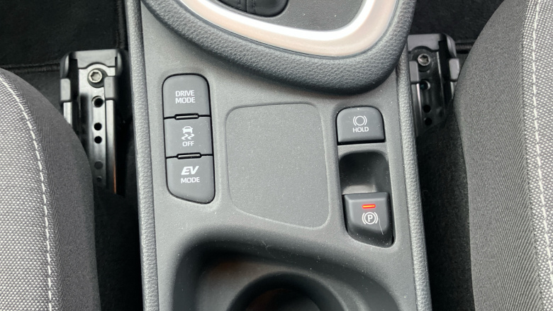 Toyota Yaris 1.5 Hybrid Design 5dr CVT Hybrid Hatchback